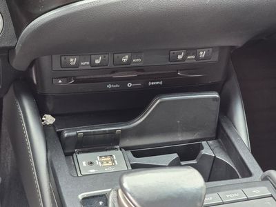 2021 Lexus ES - Photo 21