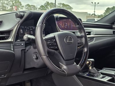 2021 Lexus ES - Photo 24