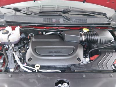 2024 Chrysler Pacifica — photo 9 view