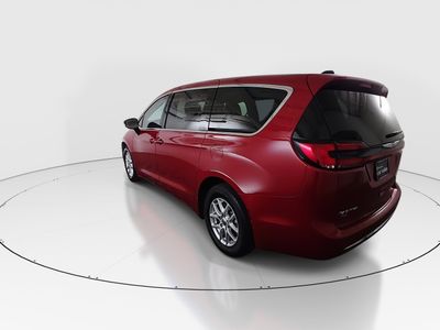 2024 Chrysler Pacifica — detail view