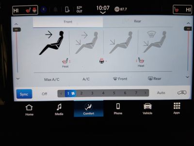2024 Chrysler Pacifica — photo 18 view