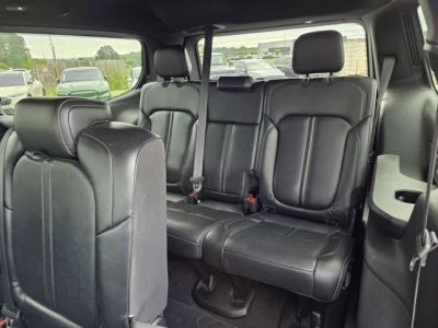 2022 Jeep Wagoneer - Photo 19
