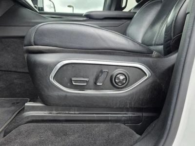 2022 Jeep Wagoneer - Photo 14