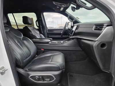 2022 Jeep Wagoneer - Photo 29