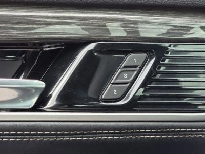 2022 Jeep Wagoneer - Photo 17