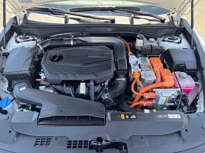 2025 Hyundai Sonata Hybrid — photo 38 view