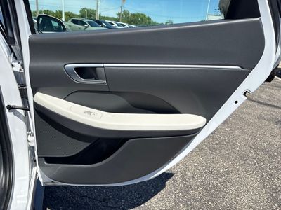 2025 Hyundai Sonata Hybrid — photo 31 view