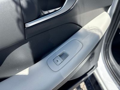 2025 Hyundai Sonata Hybrid — photo 26 view