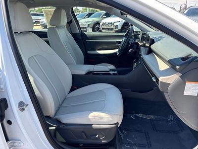 2025 Hyundai Sonata Hybrid — photo 33 view