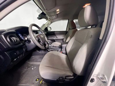 2021 Toyota Tacoma — photo 8 view