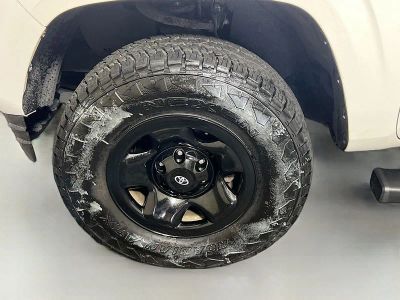2021 Toyota Tacoma — photo 7 view