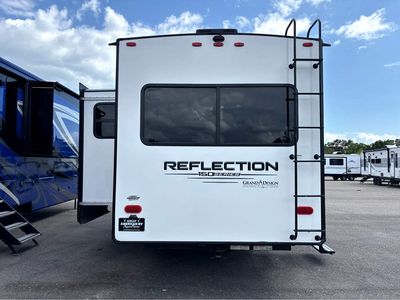 2022 Grand Reflection 150 Series - Photo 6