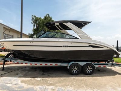 2025 Sea Ray ECT 6.2L MPI DTS BR4 - Photo 4