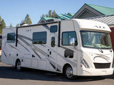 2018 Thor Motor Coach A.C.E. 30.4 — front three-quarter view