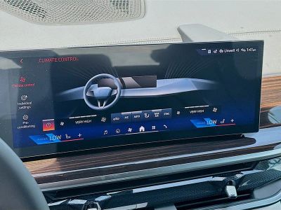 2026 BMW X5 — photo 13 view