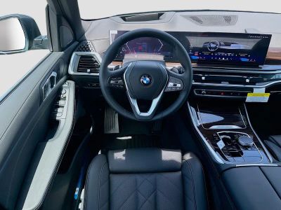 2026 BMW X5 — photo 17 view