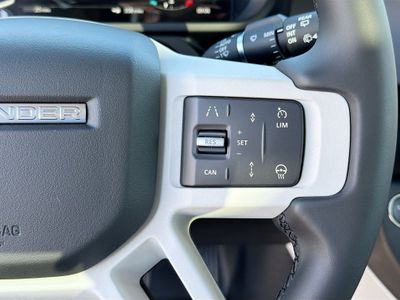 2026 Land Rover Defender 130 - Photo 37