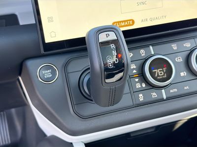 2026 Land Rover Defender 130 - Photo 28