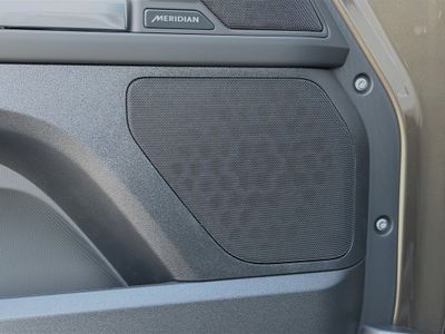 2026 Land Rover Defender 130 - Photo 23