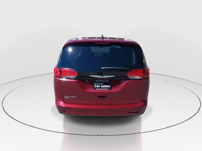 2023 Chrysler Voyager - Photo 6