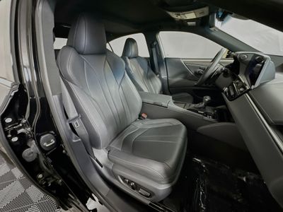 2024 Lexus ES - Photo 28