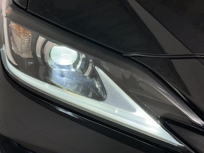 2024 Lexus ES - Photo 9