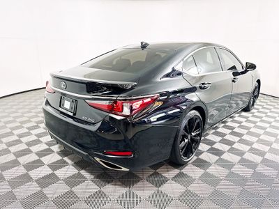 2024 Lexus ES - Photo 3
