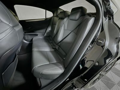 2024 Lexus ES - Photo 26