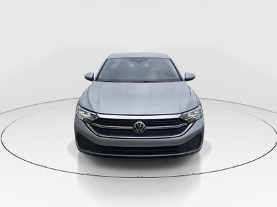 2024 Volkswagen Jetta - Photo 2