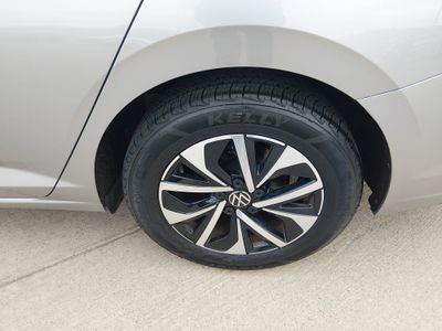 2024 Volkswagen Jetta - Photo 10