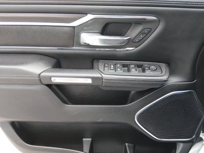 2025 Ram 1500 — photo 19 view