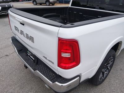 2025 Ram 1500 — photo 11 view