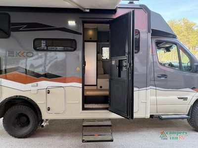 2027 Winnebago Ekko - Photo 8