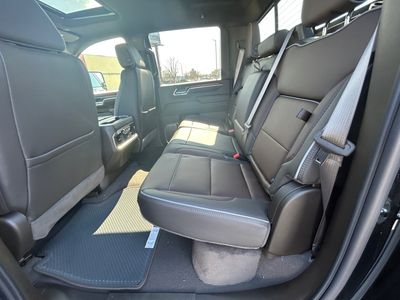 2026 GMC Sierra 3500HD - Photo 9