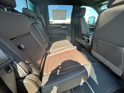 2026 GMC Sierra 3500HD - Photo 10