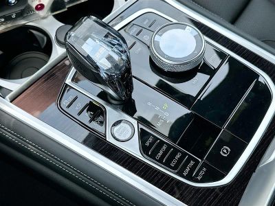 2026 BMW 8 Series — photo 14 view