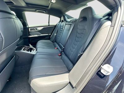 2026 BMW 8 Series — photo 19 view