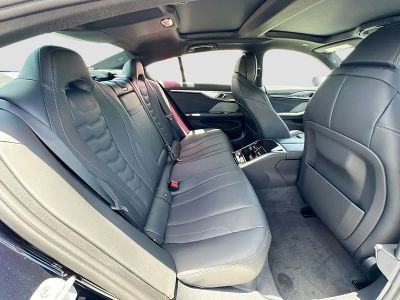 2026 BMW 8 Series — photo 22 view