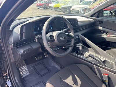 2026 Hyundai Elantra — photo 9 view
