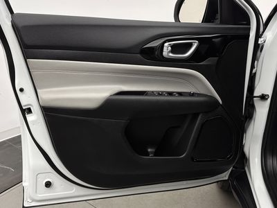 2025 Jeep Compass - Photo 9