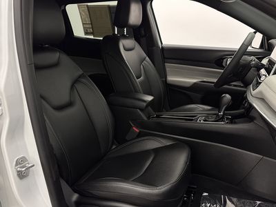 2025 Jeep Compass - Photo 32