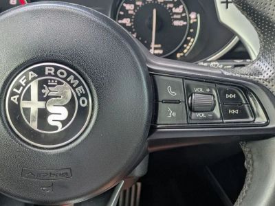 2023 Alfa Romeo Stelvio - Photo 17