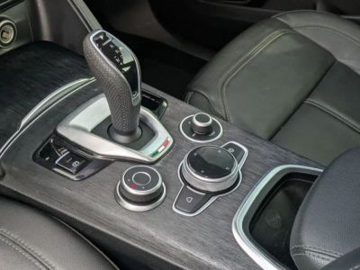 2023 Alfa Romeo Stelvio - Photo 18
