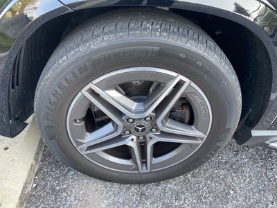 2024 Mercedes-Benz GLE — rear three-quarter view