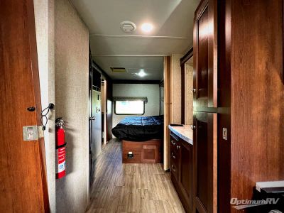 2019 Forest River Sunseeker — photo 16 view
