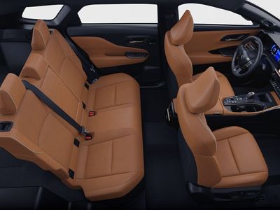2026 Toyota Crown Signia — photo 8 view
