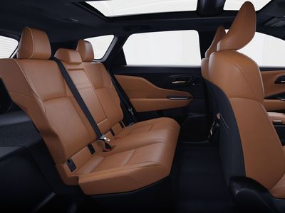 2026 Toyota Crown Signia — photo 7 view