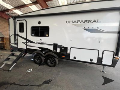 2025 Coachmen RV Chaparral Lite - Photo 5