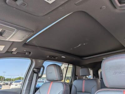 2026 Chevrolet Traverse - Photo 14
