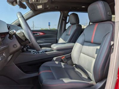 2026 Chevrolet Traverse - Photo 12